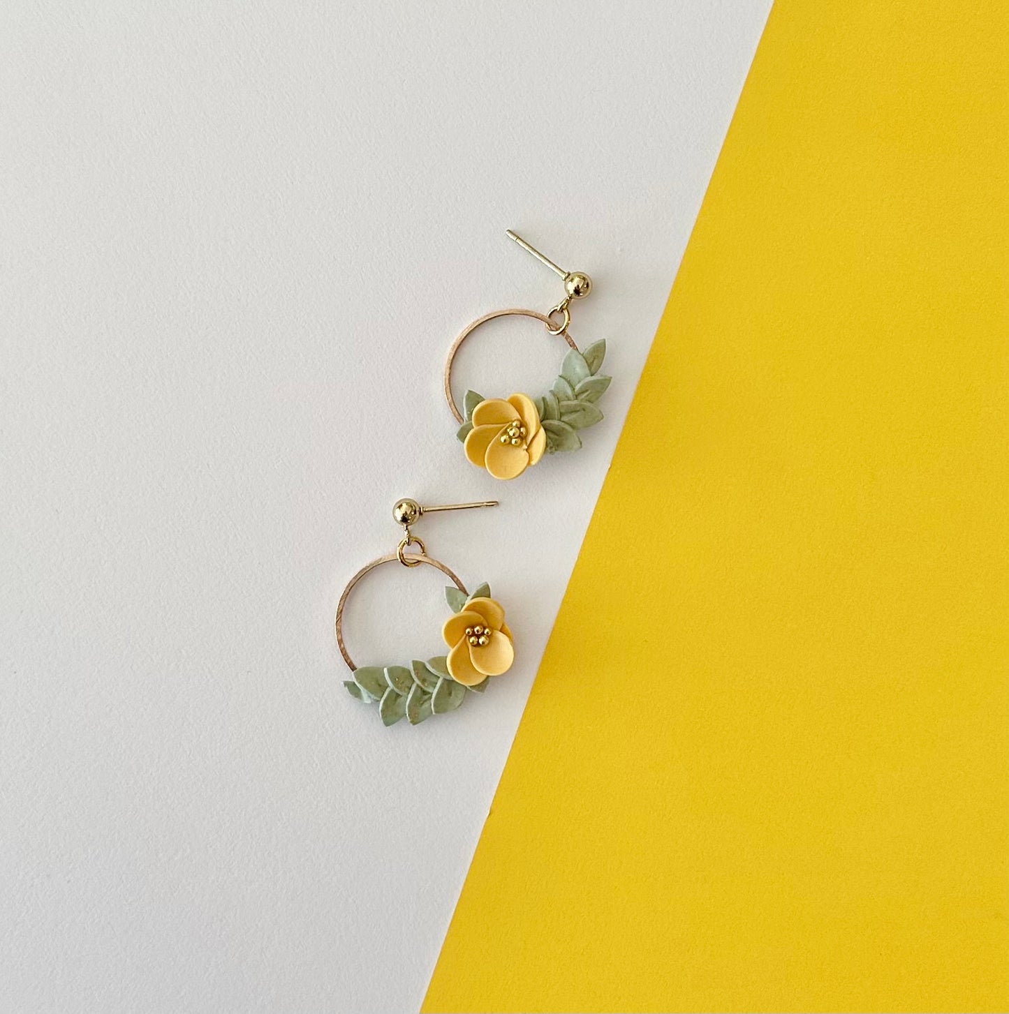 Flower hoops (unnamed)
