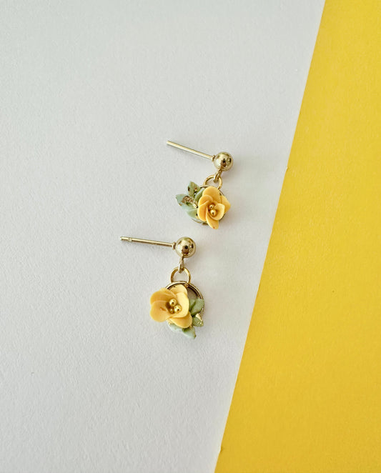 Flower hoops (unnamed)